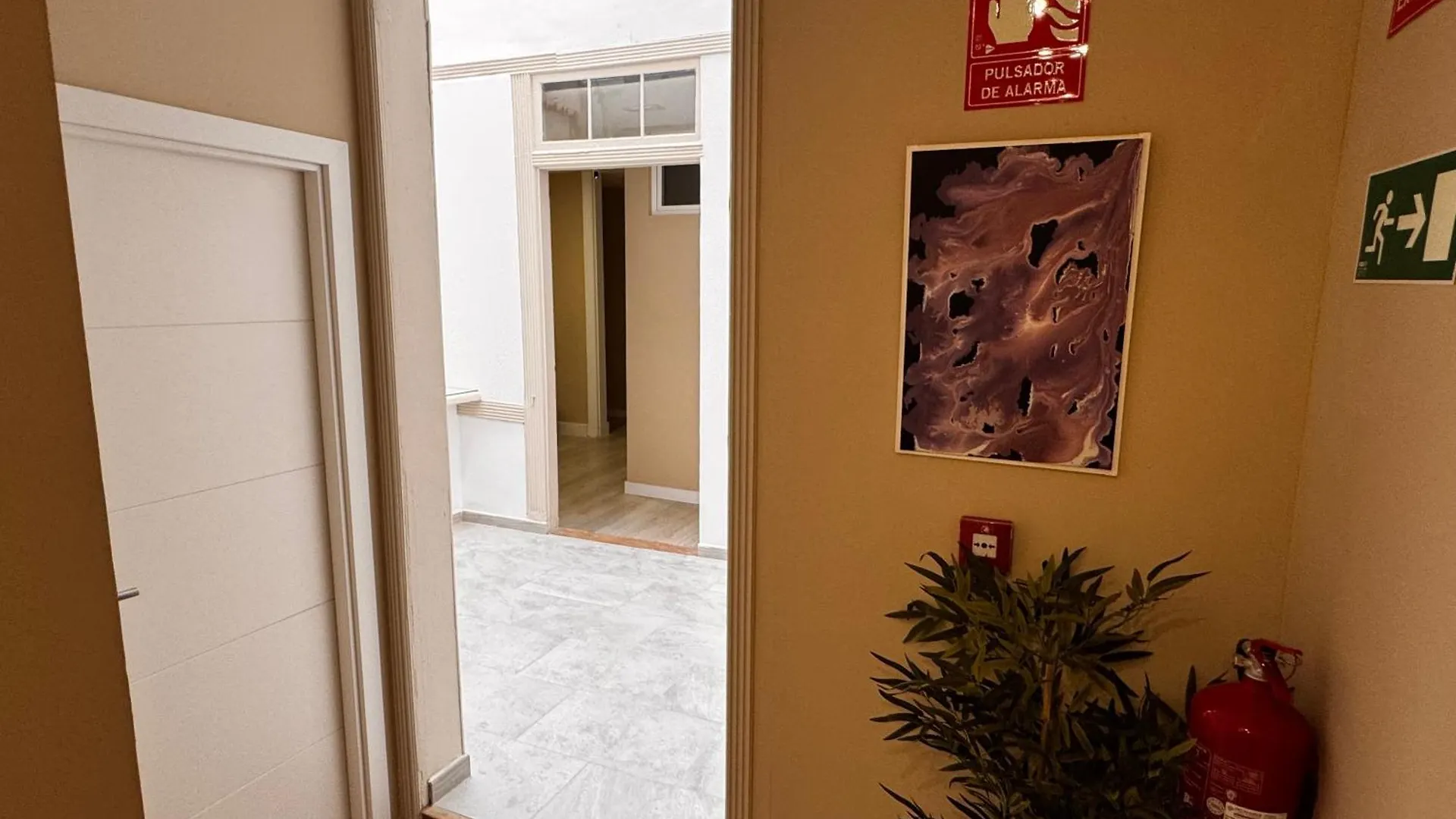 Guest house Castillo Emblematic Rooms Santa Cruz de Tenerife Spain
